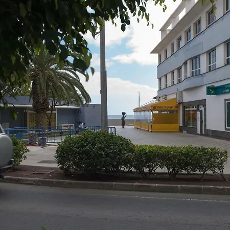 ático Vistas Al Mar Internet De Un Ig