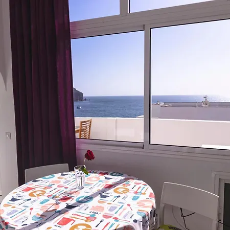 Atico Vistas Al Mar Internet De Un Ig Apartament *